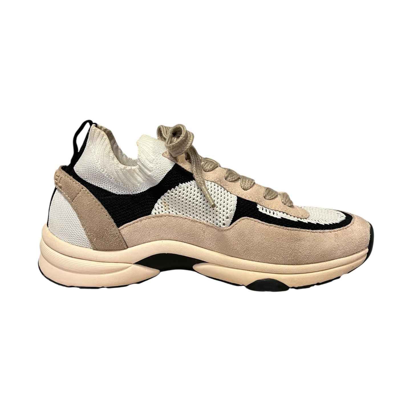 CHANEL CC Suede Sneakers | 39.5