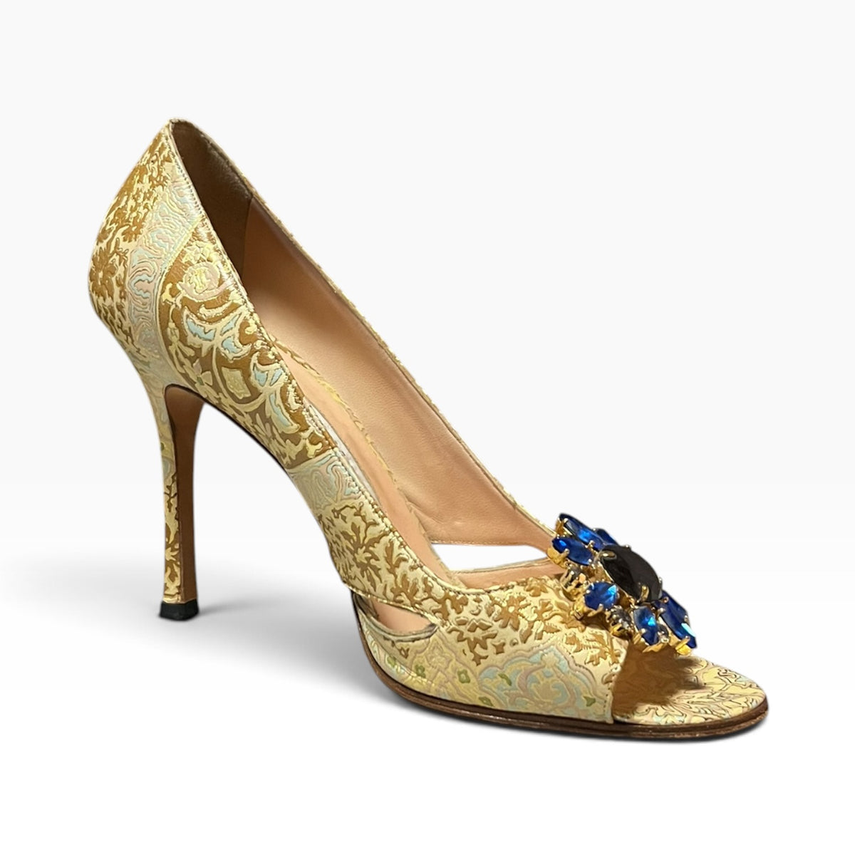 MANOLO BLAHNIK Crystal Embellished Damask Pumps in Gold | 37.5