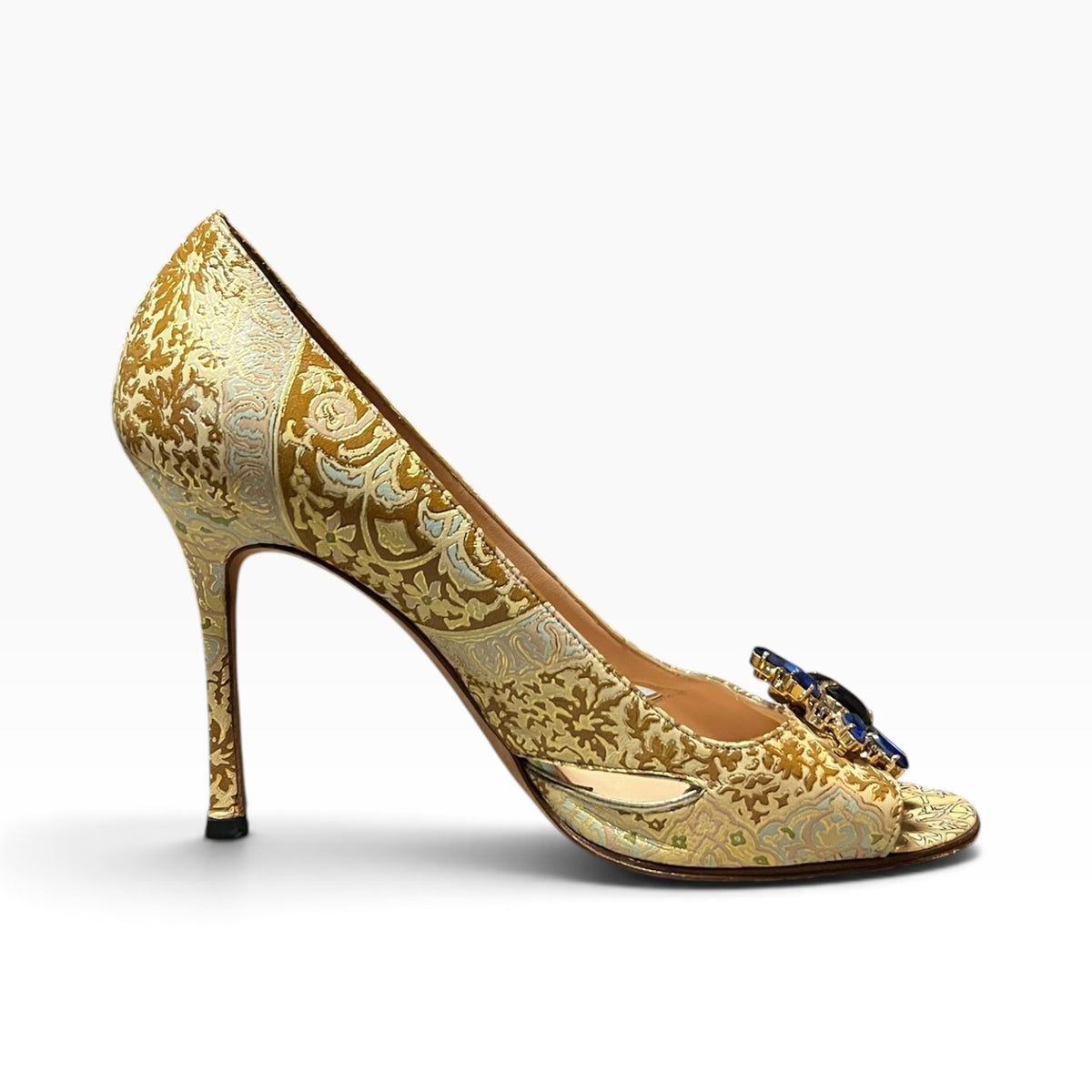 MANOLO BLAHNIK Crystal Embellished Damask Pumps in Gold | 37.5