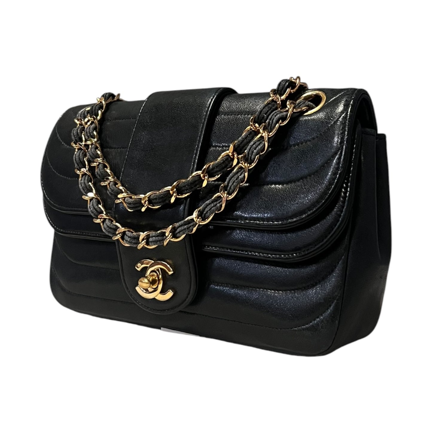 CHANEL Horizontal Quilted Double Flap Bag in Black