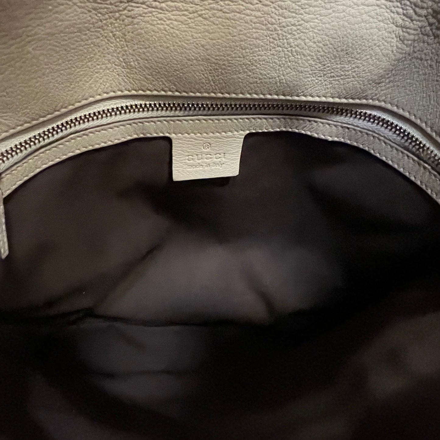 GUCCI Britt Tassel Hobo in Ivory