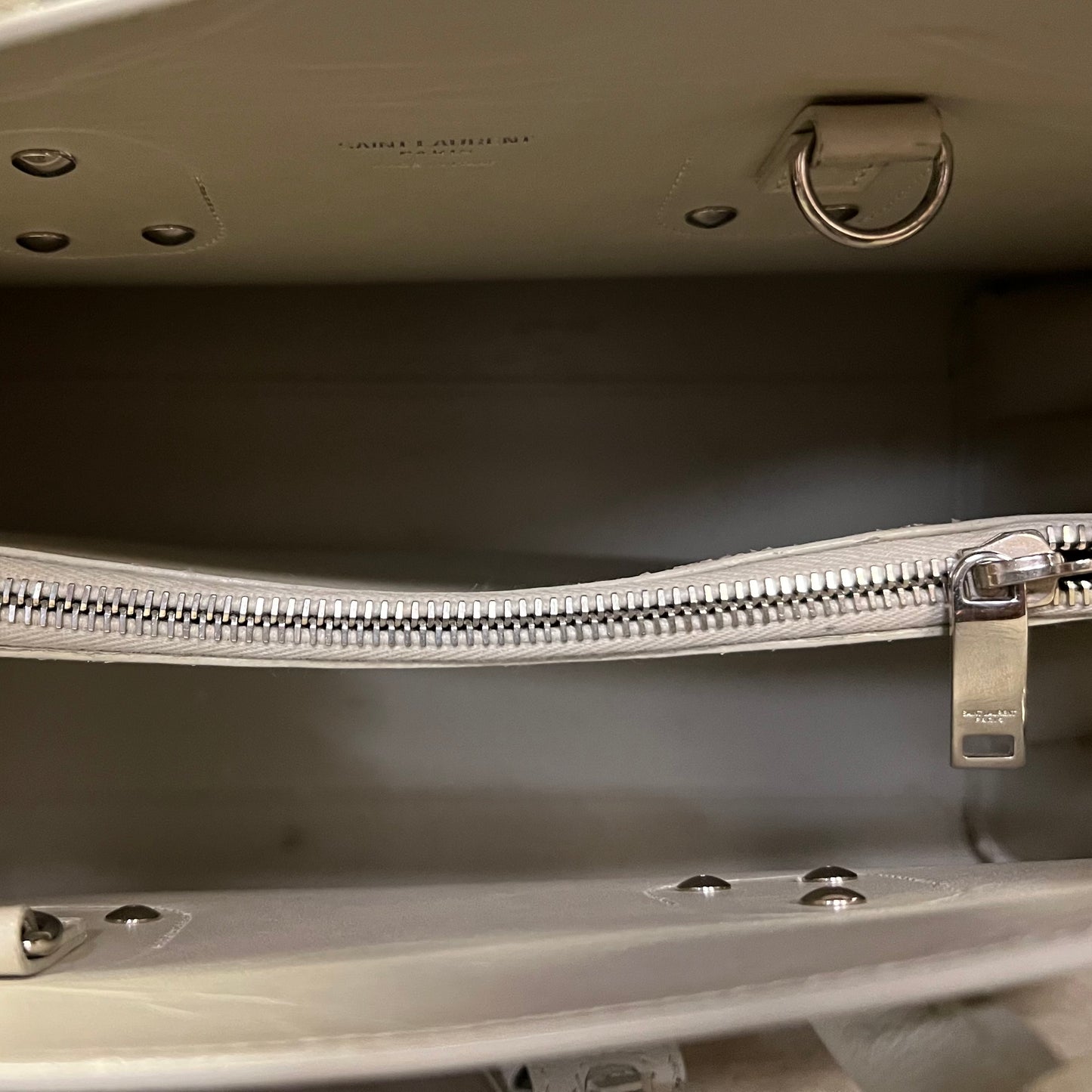 SAINT LAURENT Sac De Jour in Grained Leather in Chalk