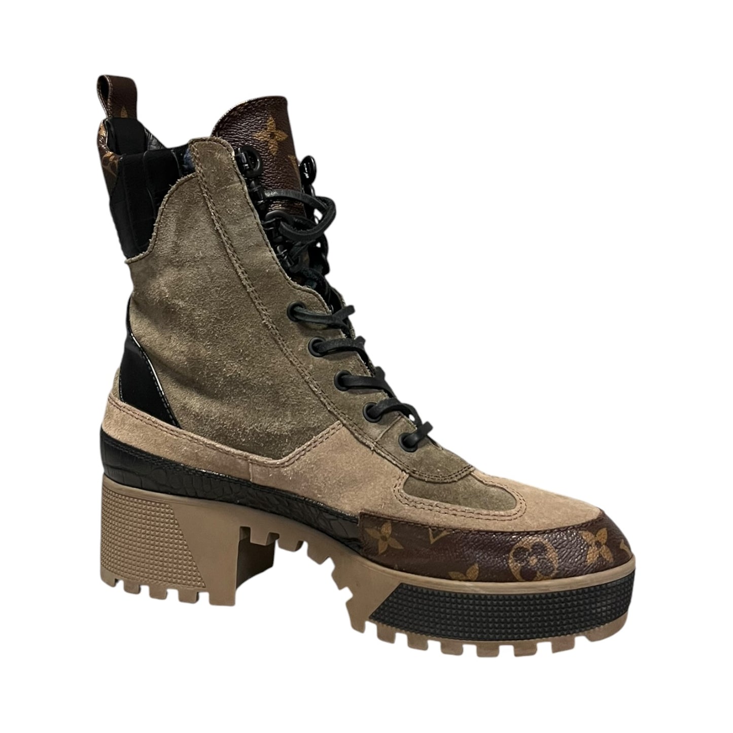 LOUIS VUITTON Laureate Platform Desert Boots | 38