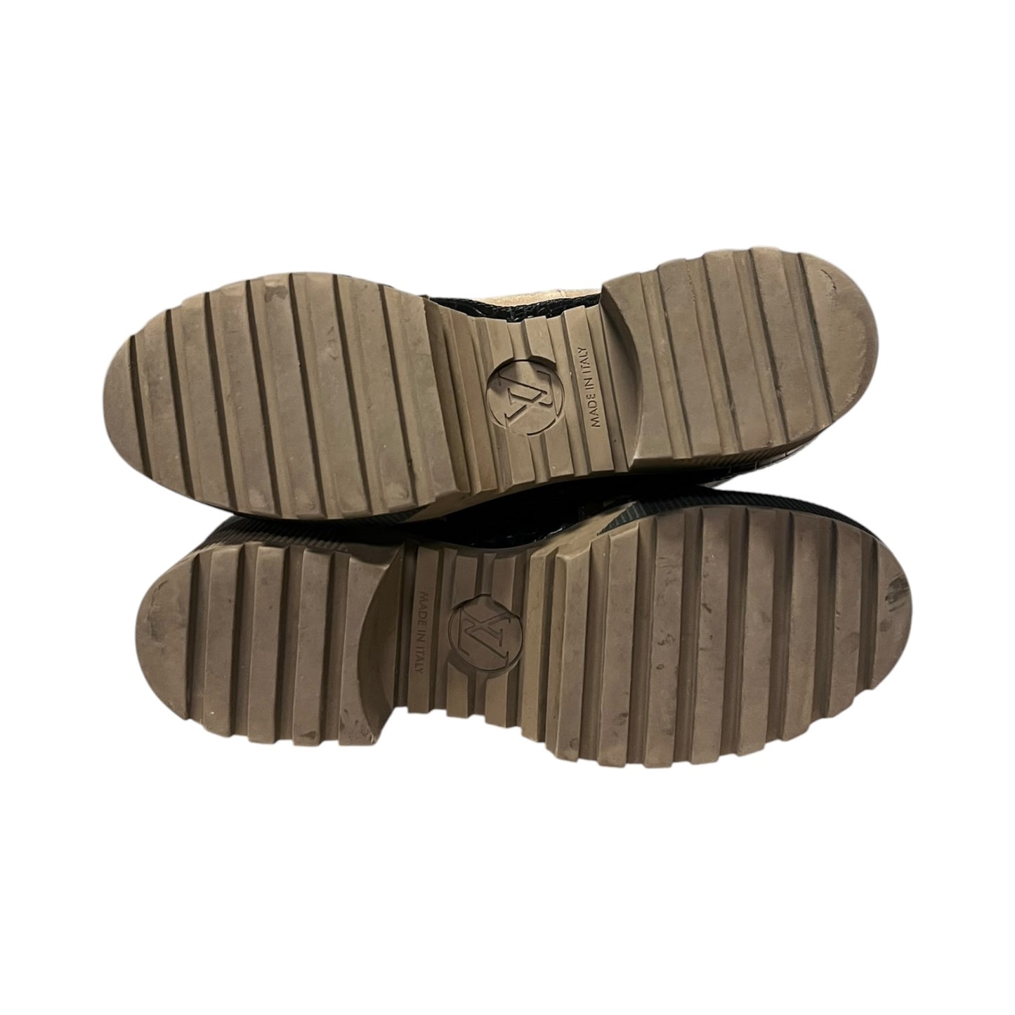 LOUIS VUITTON Laureate Platform Desert Boots | 38