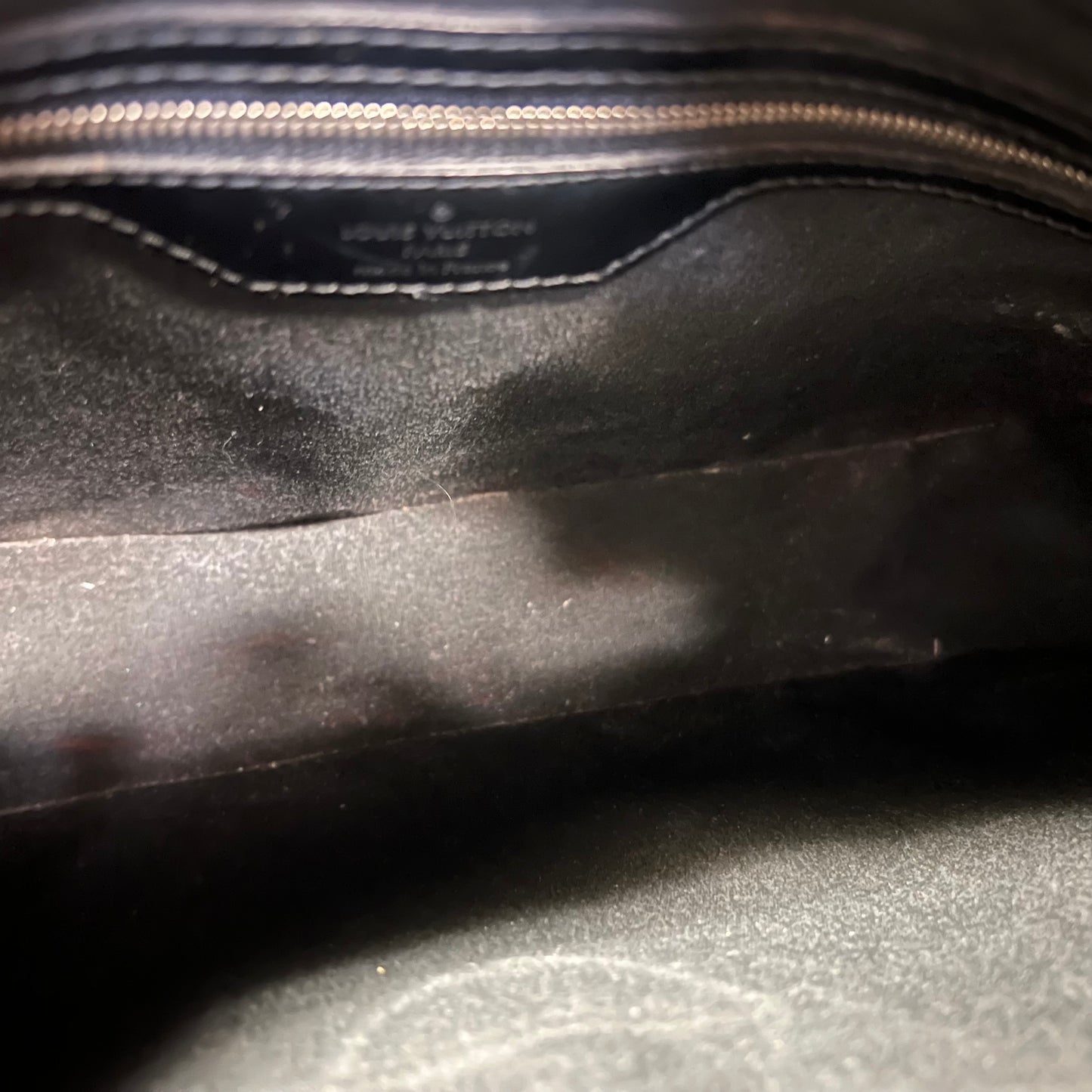 LOUIS VUITTON Epi Musette Bagatelle in Black