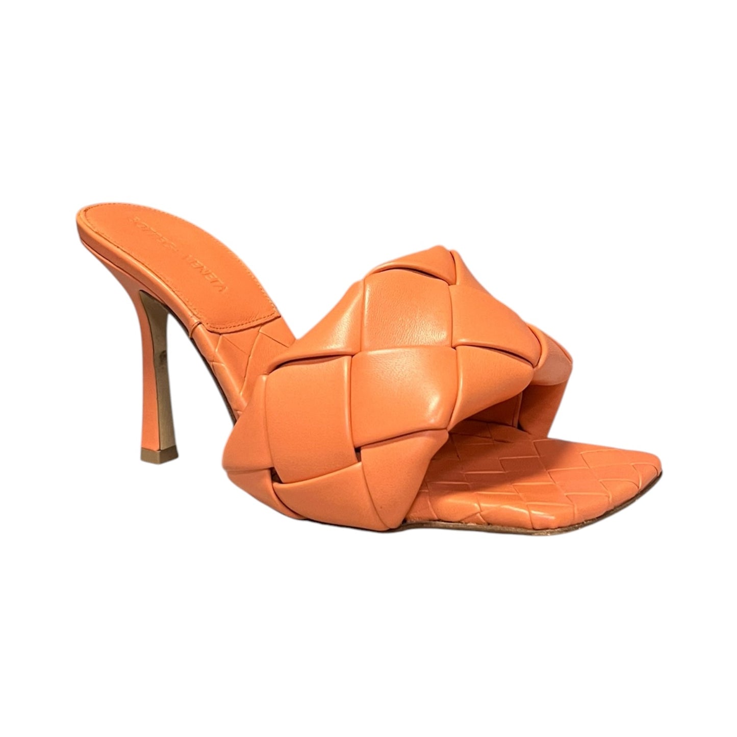 BOTTEGA VENETA Lido Mules in Melon | 37.5