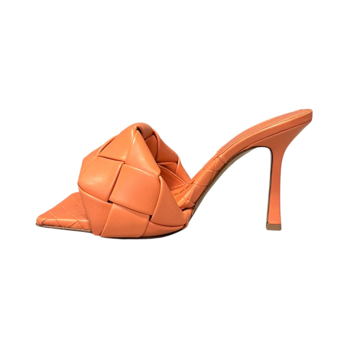 BOTTEGA VENETA Lido Mules in Melon | 37.5