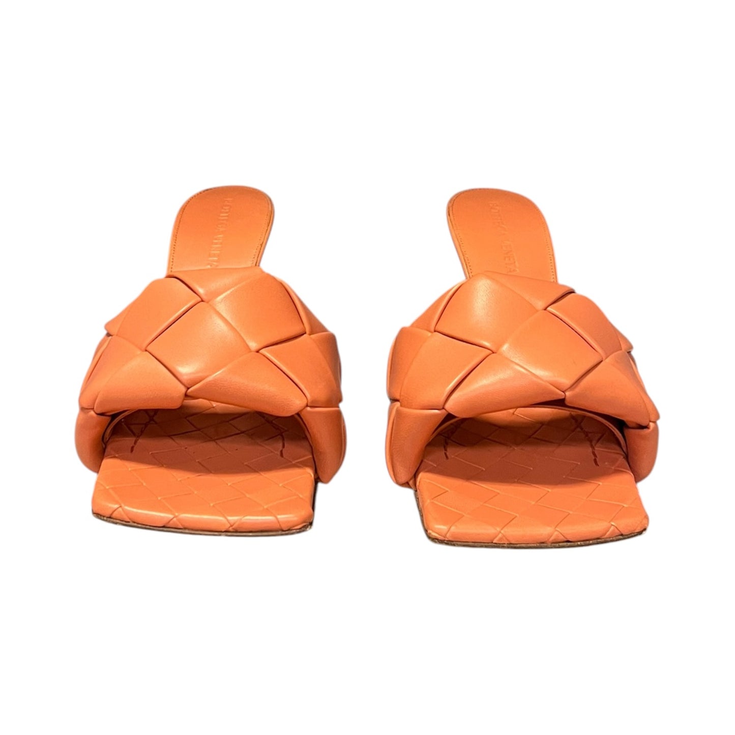 BOTTEGA VENETA Lido Mules in Melon | 37.5
