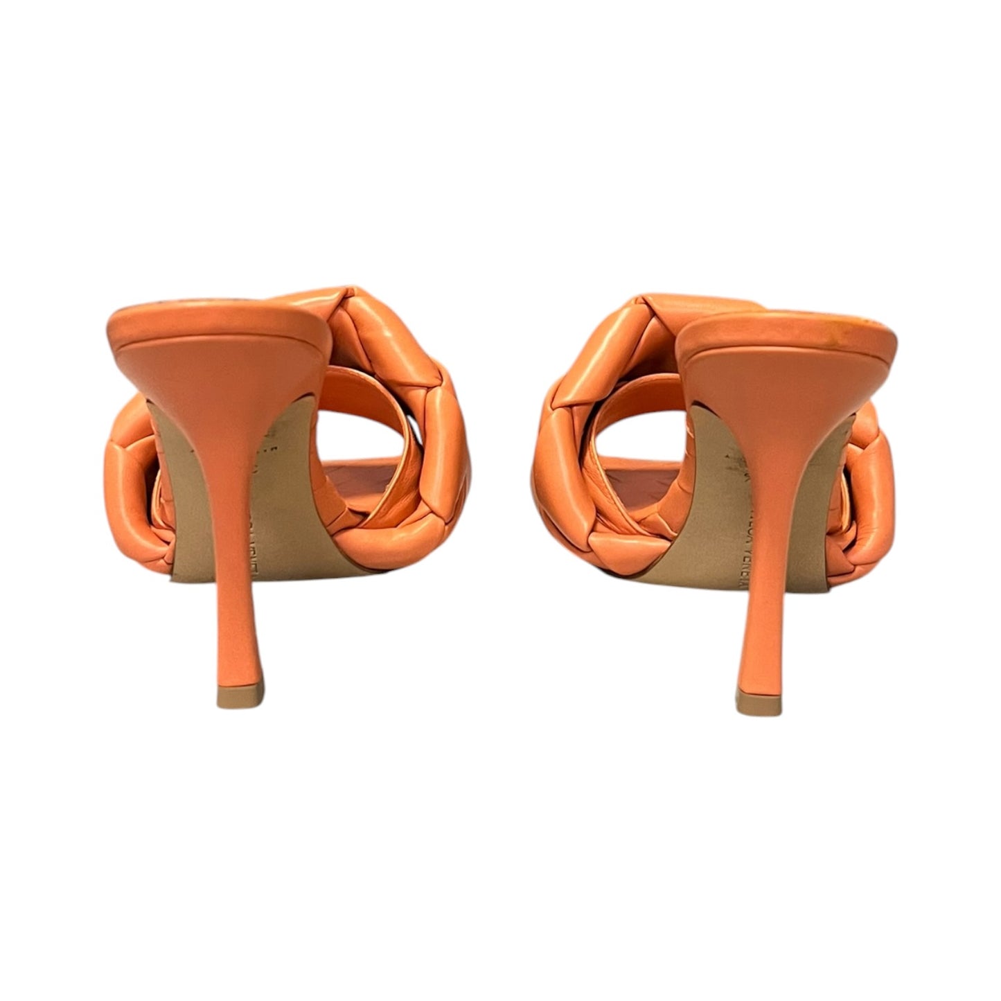 BOTTEGA VENETA Lido Mules in Melon | 37.5