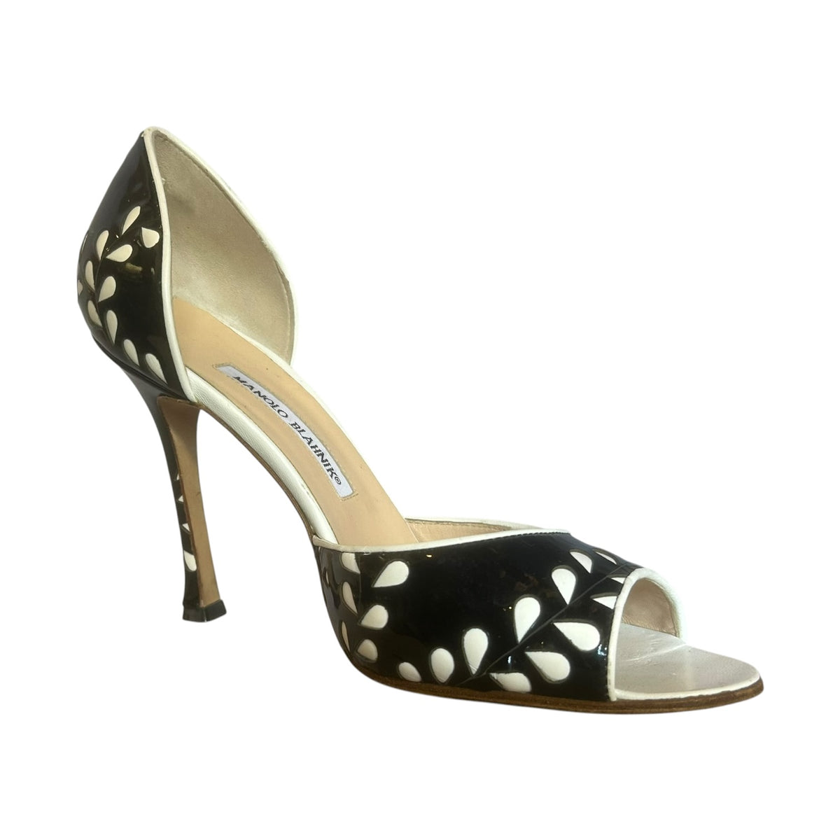 MANOLO BLAHNIK Lasercut Patent D Orsay Pumps in Black & White | 40