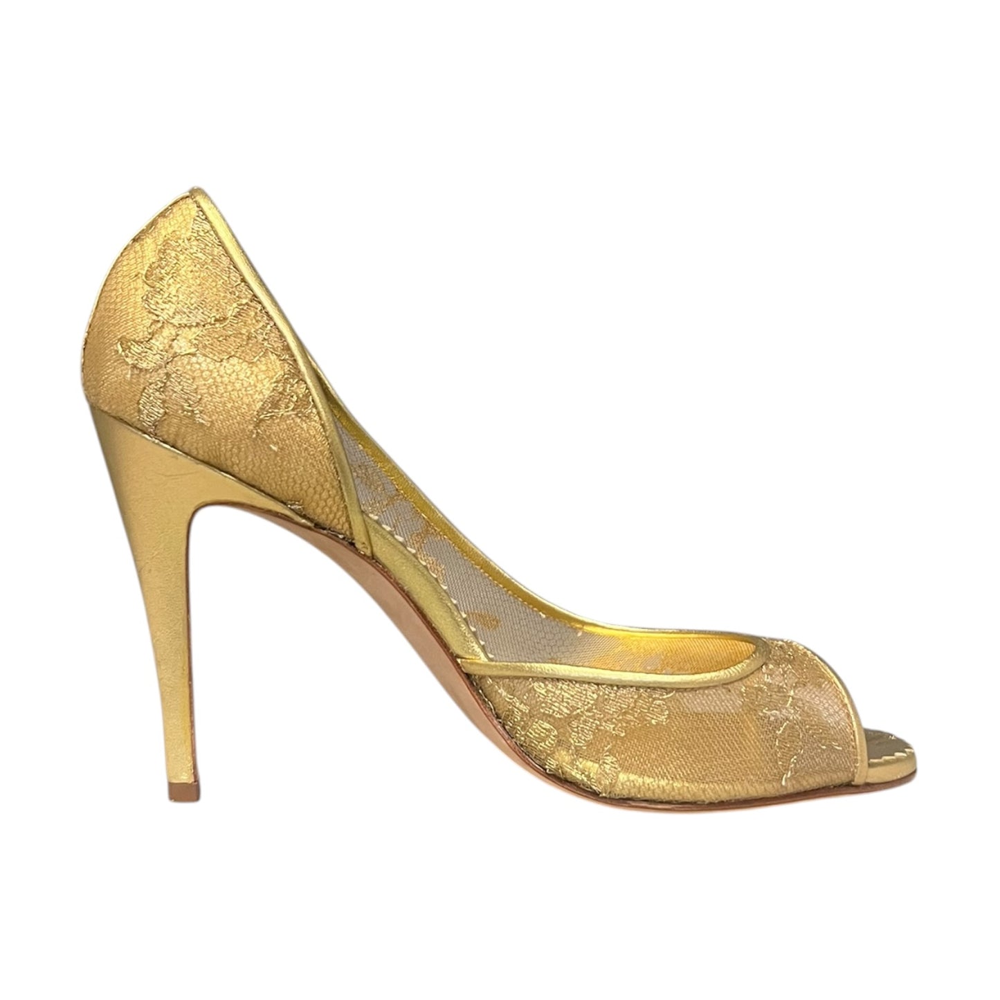 MANOLO BLAHNIK Lace d'Orsay Pumps in Gold | 40