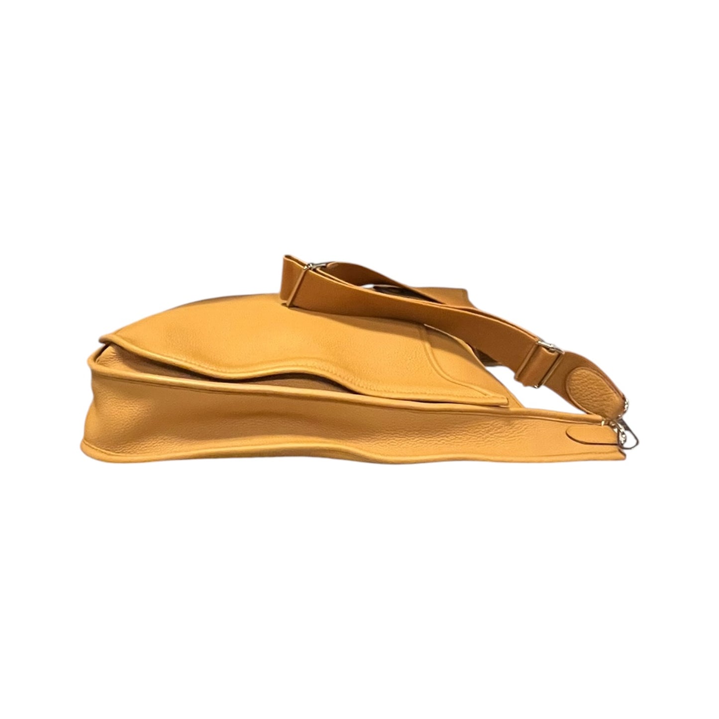 HERMES Evelyne III TGM 40 in Gold Taurillion Clemence Leather