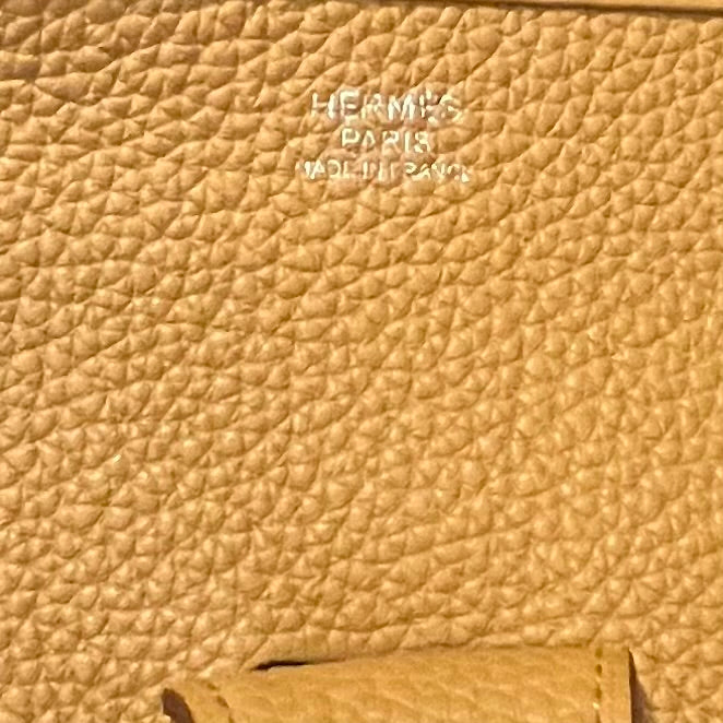 HERMES Evelyne III TGM 40 in Gold Taurillion Clemence Leather