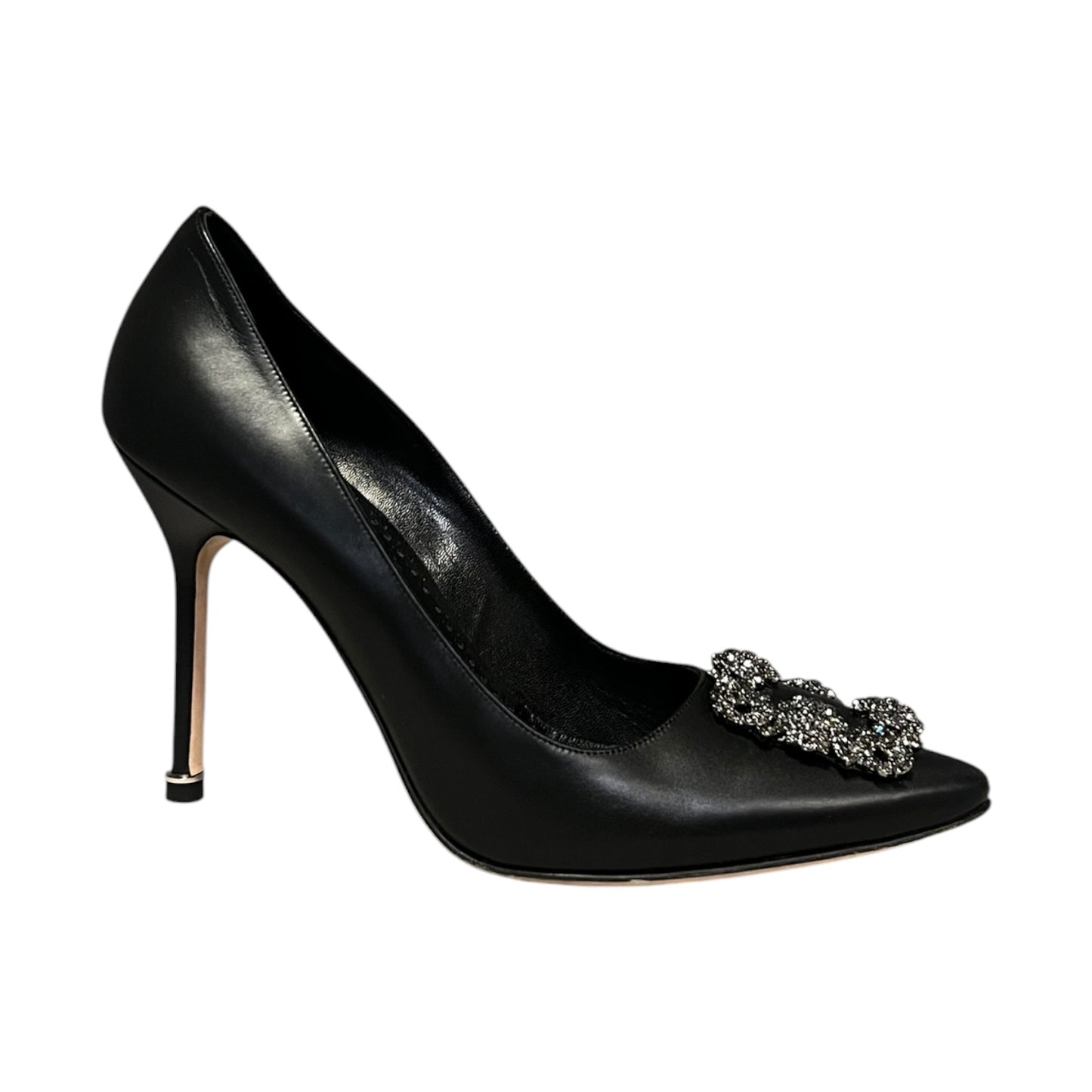 MANOLO BLAHNIK Hangisi Pumps in Black | 38.5