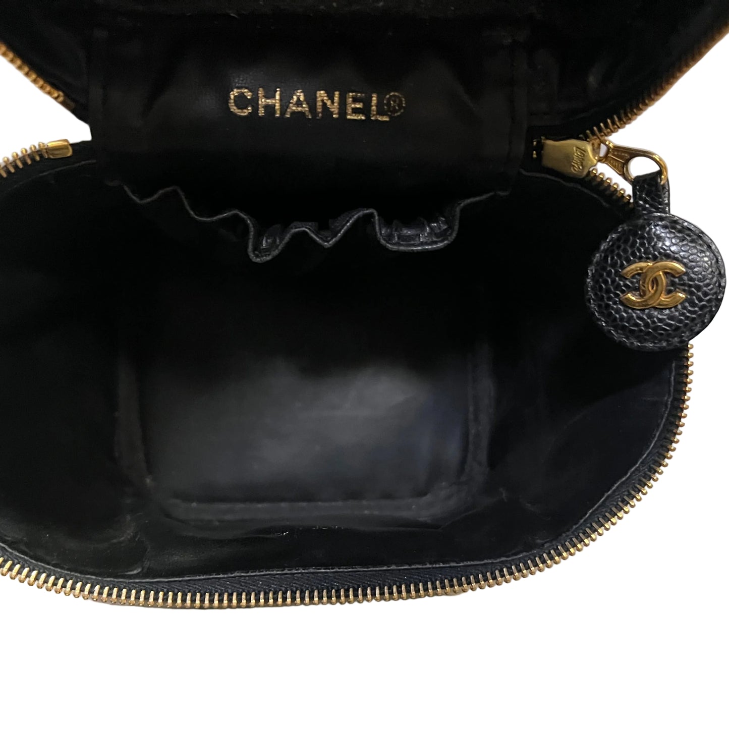CHANEL Vanity Case in Black Caviar