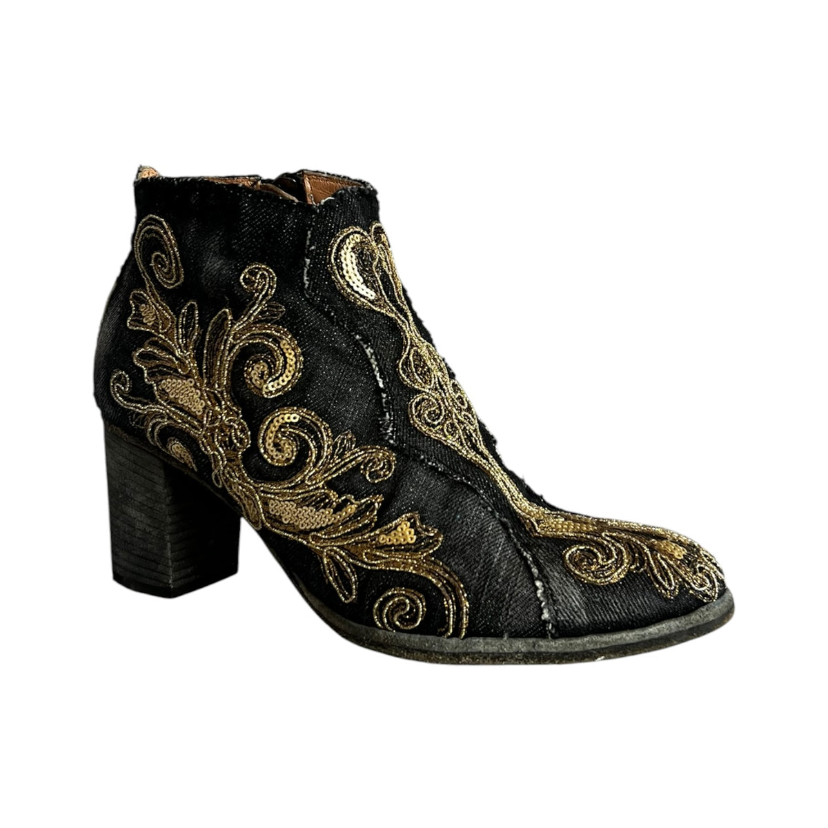 MARCO DELLI Embroidered Denim Booties | 37.5