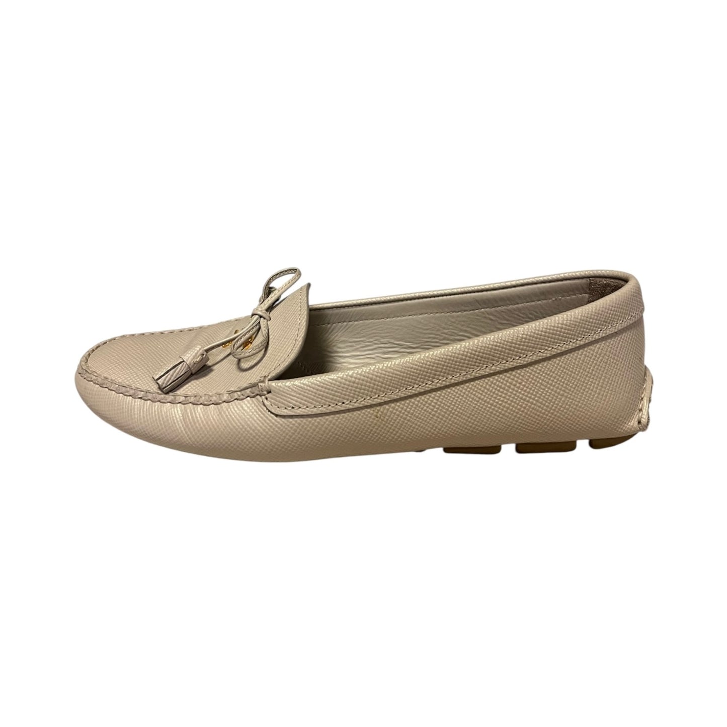 PRADA Saffiano Driving Shoes in Dove |