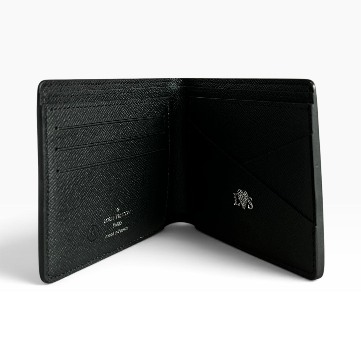 LOUIS VUITTON Multiple Wallet in Black Taiga
