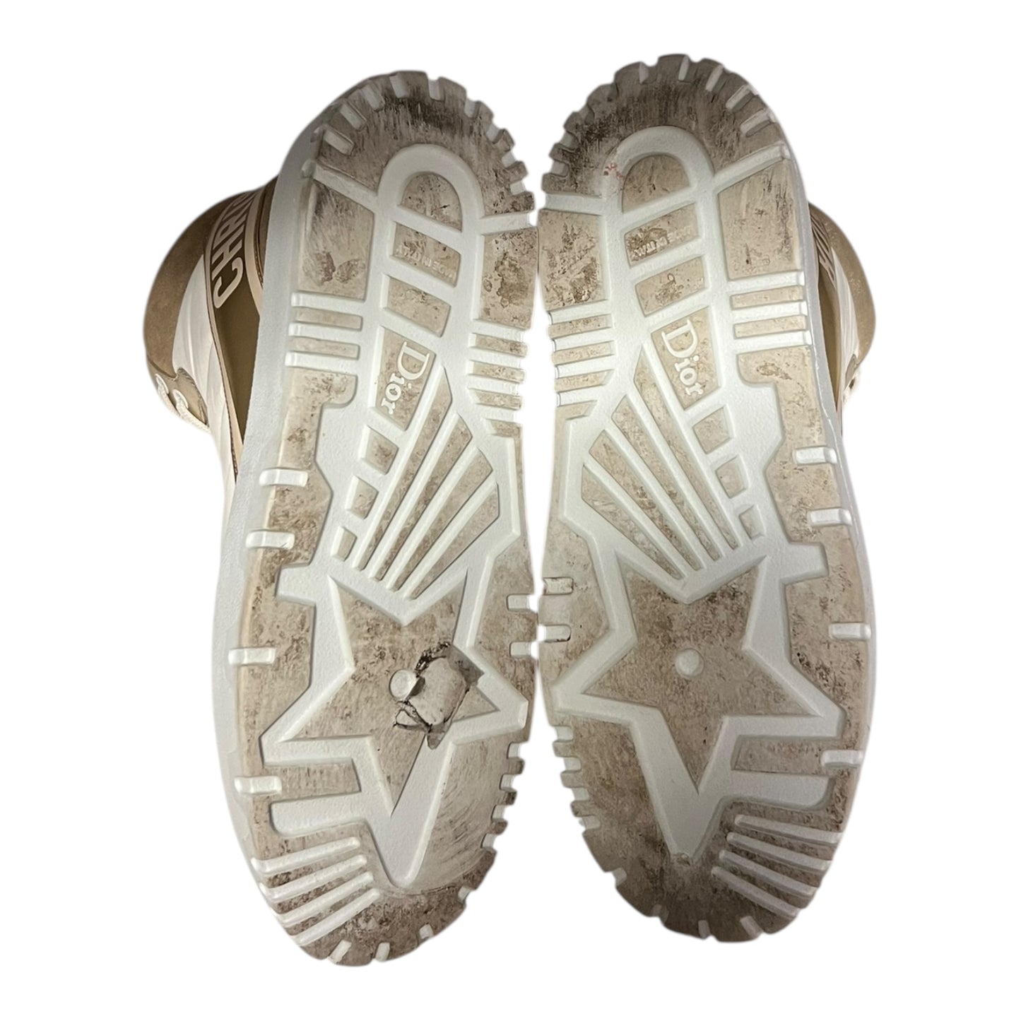 DIOR D-Player Hi Top Sneakers in Gold | 40