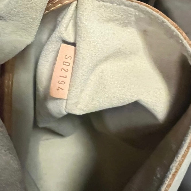 LOUIS VUITTON Monogram Retiro