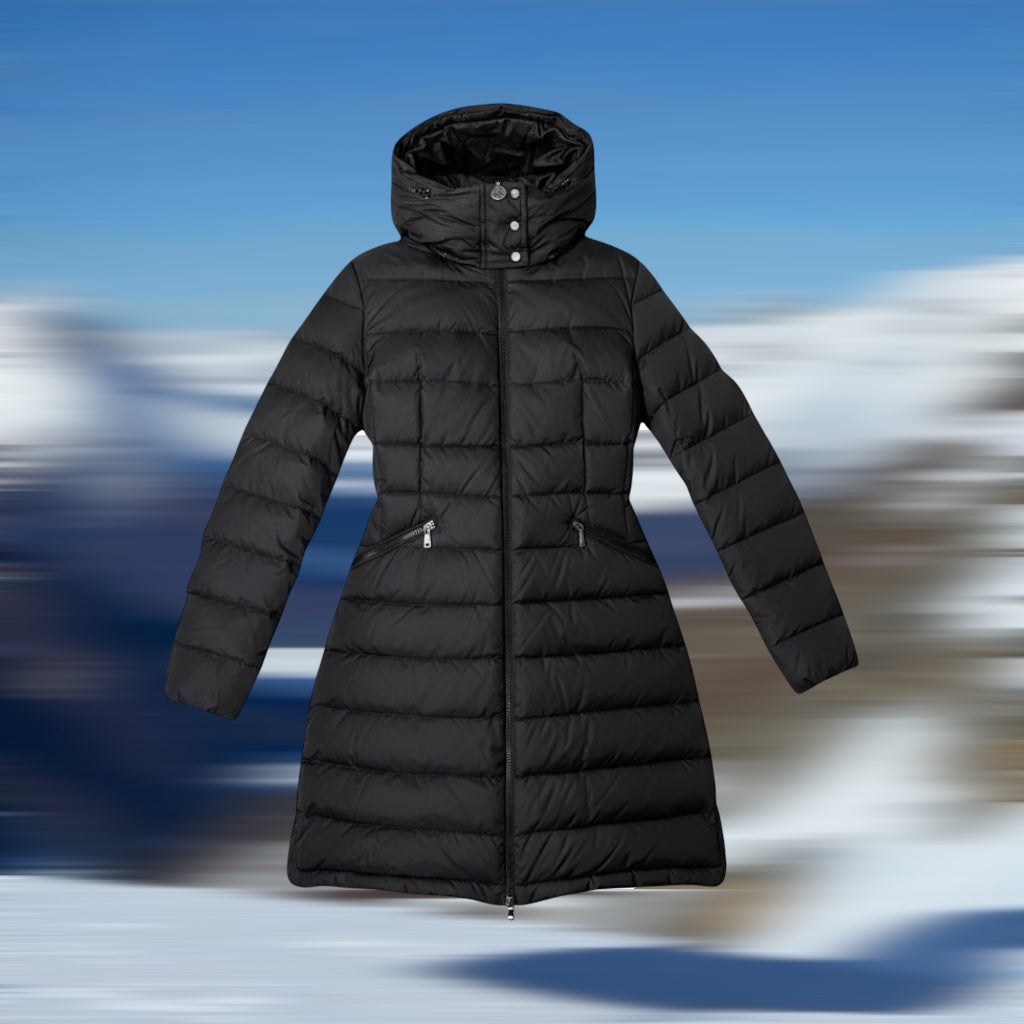 MONCLER Puffer Coat in Black | S
