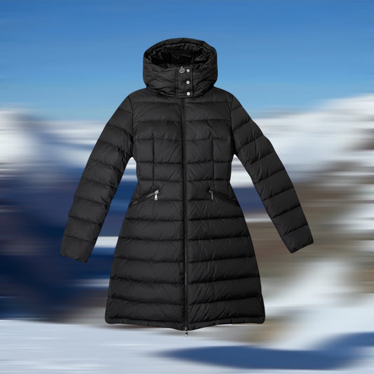 MONCLER Puffer Coat in Black | S