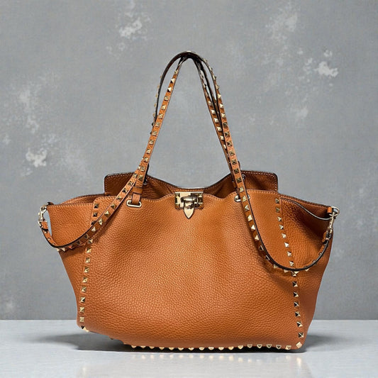 VALENTINO Rockstud Tote in Scotch Drummed Leather