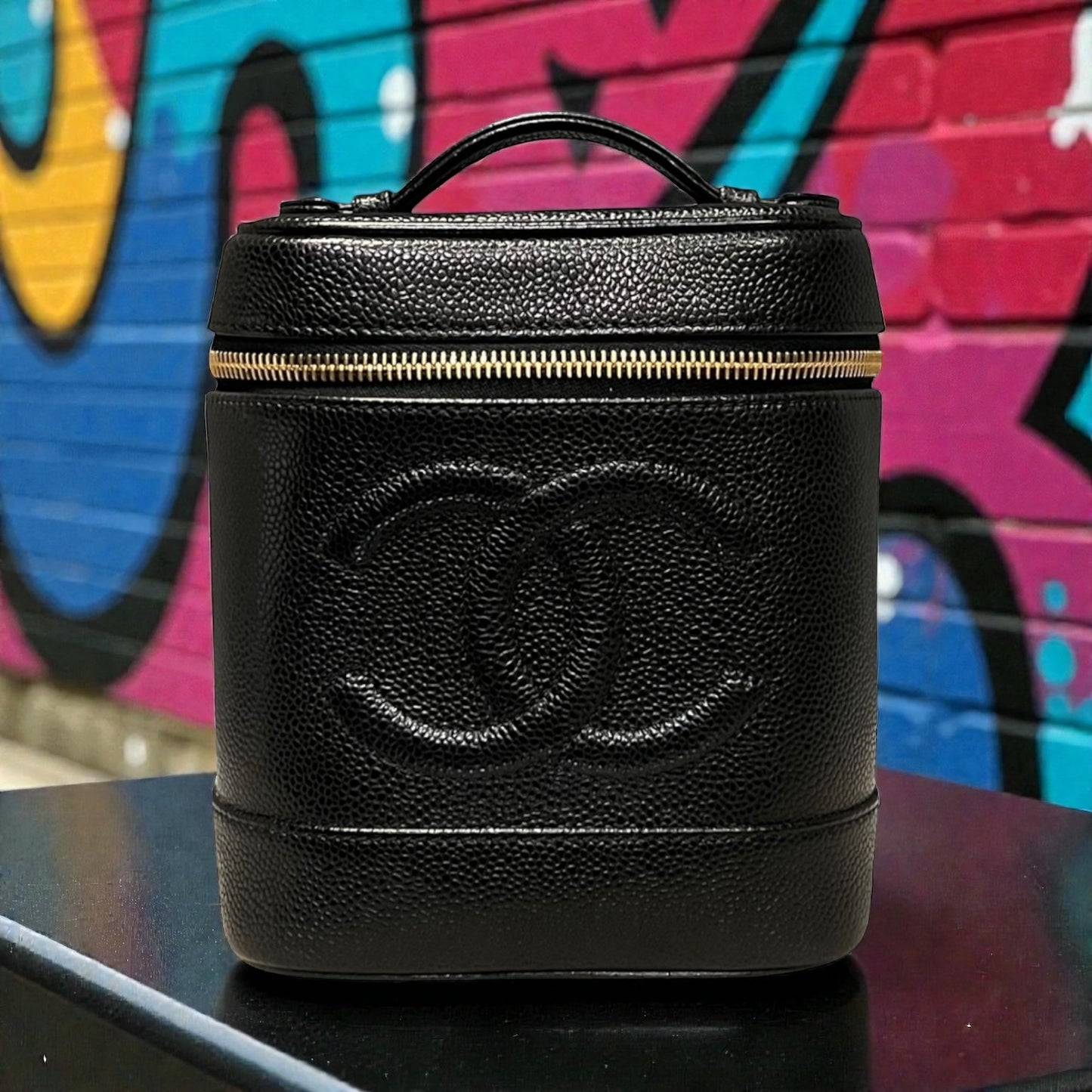 CHANEL Vanity Case in Black Caviar