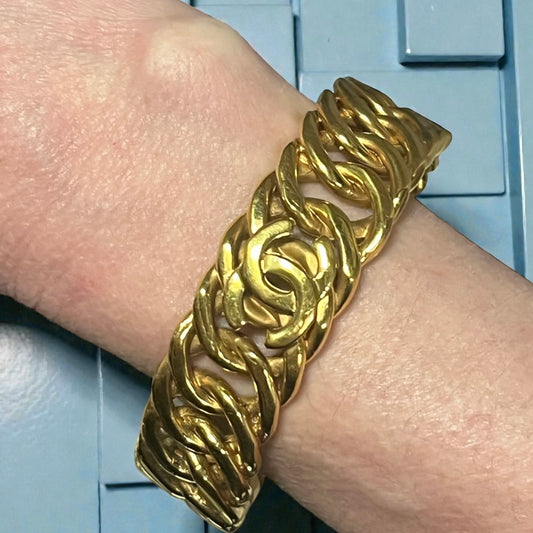 CHANEL CC Link Bangle Bracelet