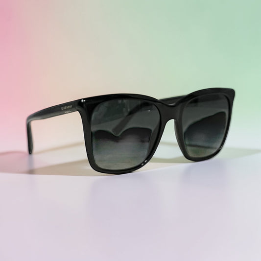 GIVENCHY Sunglasses in Black