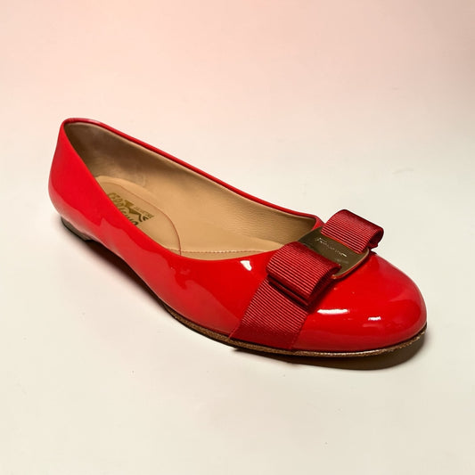 FERRAGAMO Varina Patent Ballerinas in Coral |
