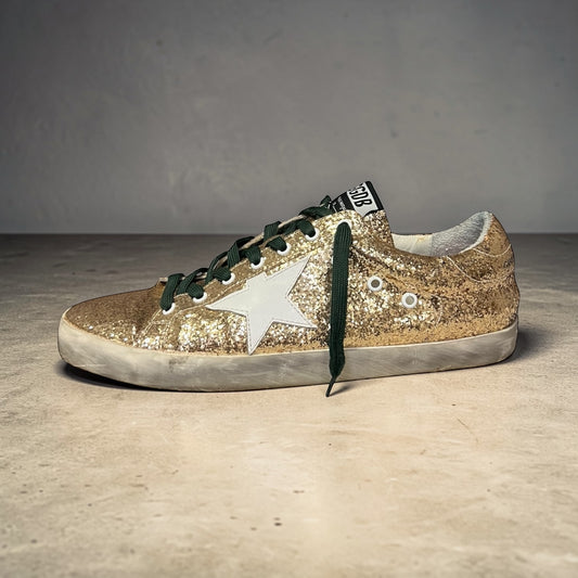 GOLDEN GOOSE Glitter Super Star Sneakers in Gold