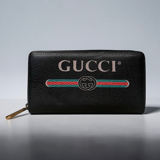GUCCI GG Zipper Wallet in Black