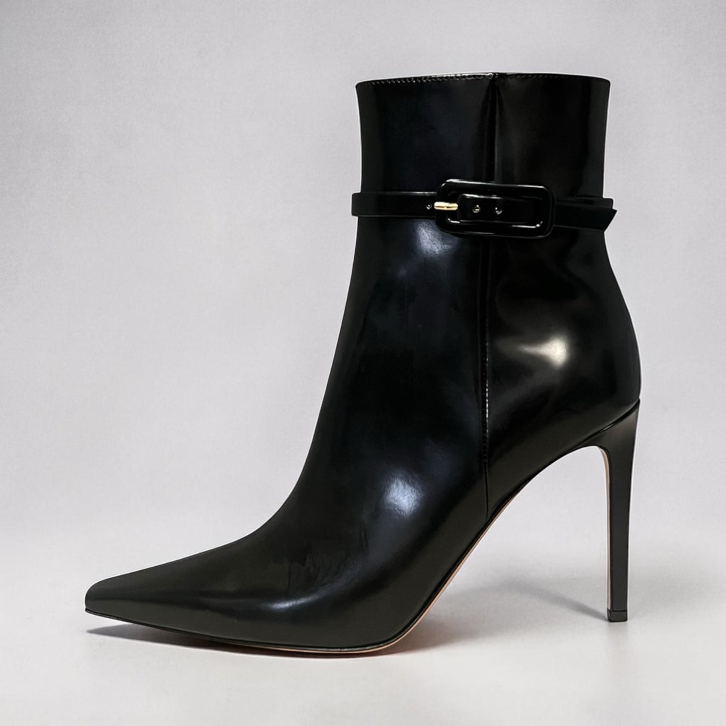 GIANVITO ROSSI Lynsay Hi Gloss Booties in  Black | 37