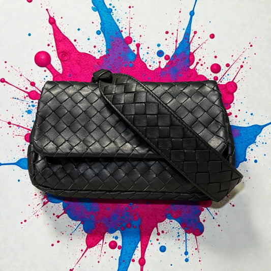 BOTTEGA VENETA Intrecciato Crossbody Clutch in Black