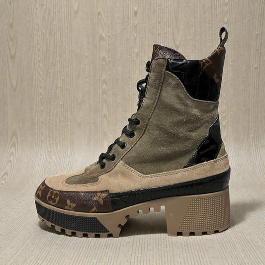 LOUIS VUITTON Laureate Platform Desert Boots | 38