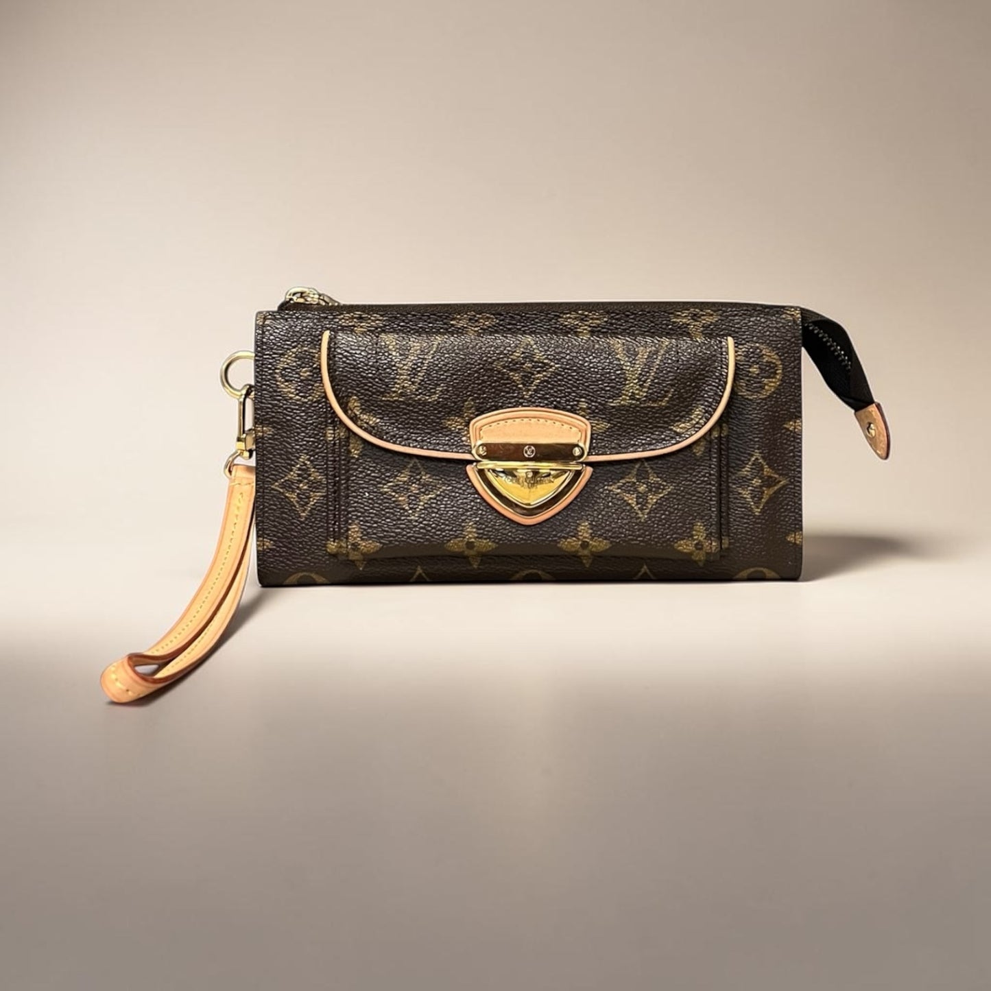 LOUIS VUITTON Astrid Wallet Wristlet