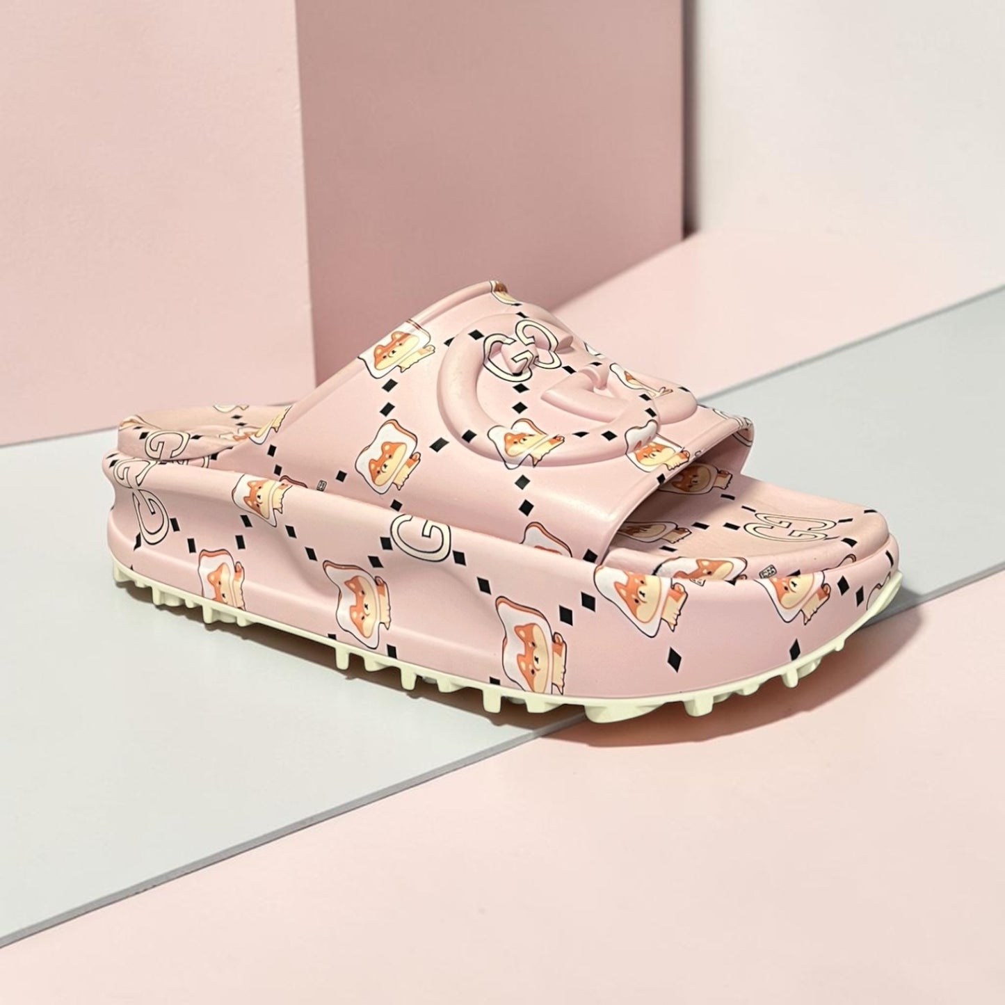 GUCCI Pikarar X Gucci Slide Sandals in Pink | 39