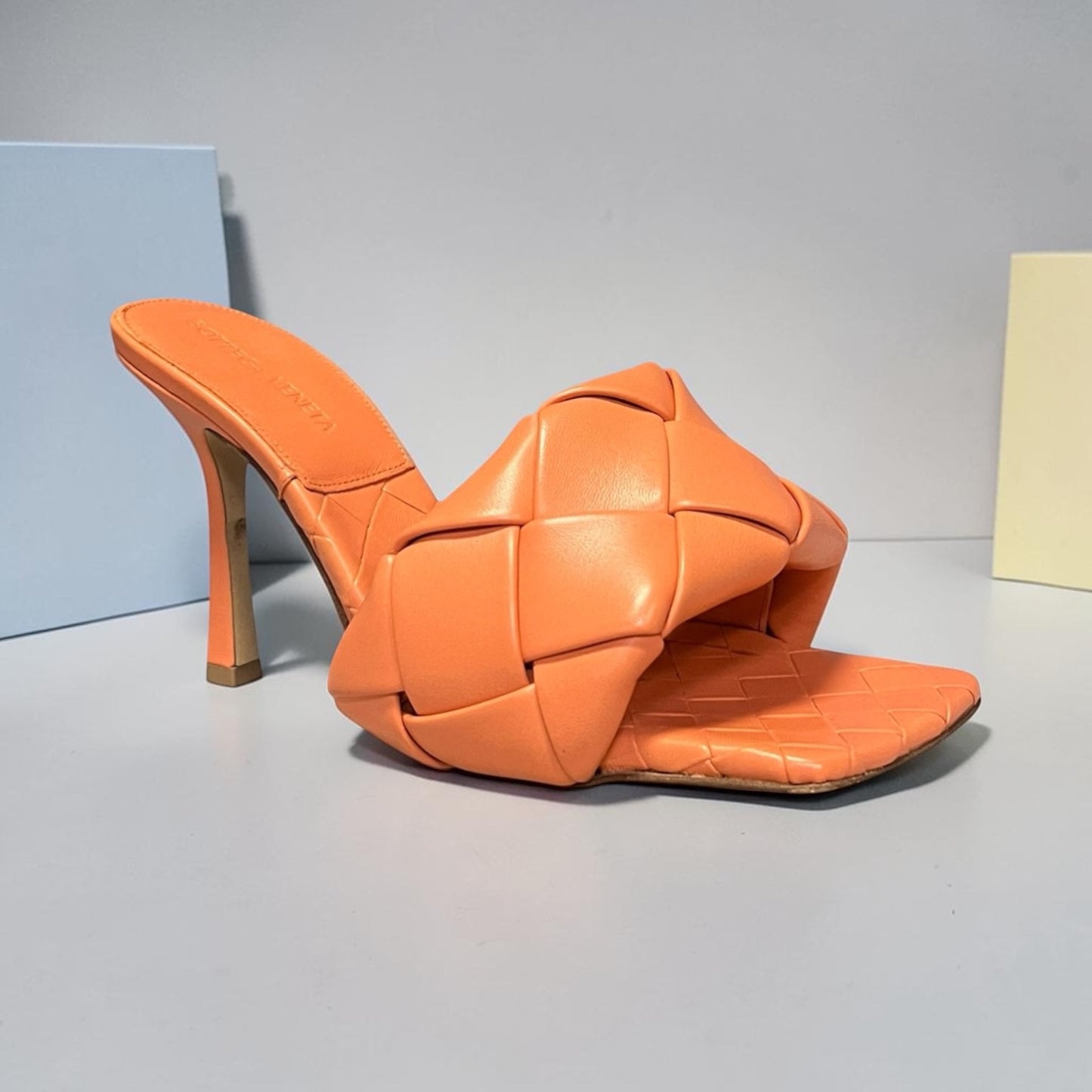 BOTTEGA VENETA Lido Mules in Melon | 37.5