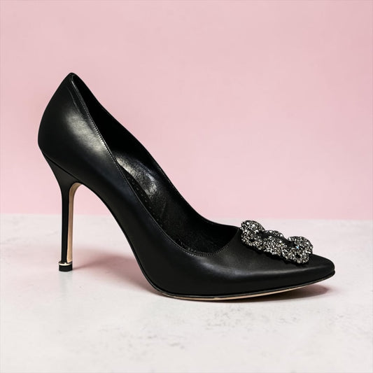 MANOLO BLAHNIK Hangisi Pumps in Black | 38.5