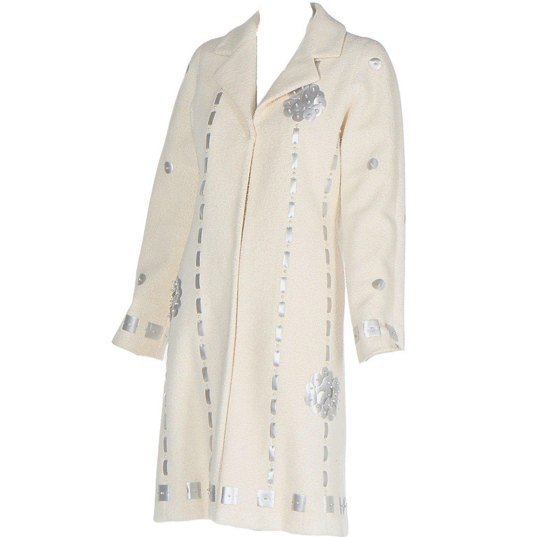 CHANEL Off-White Bouclé Coat | Size 38