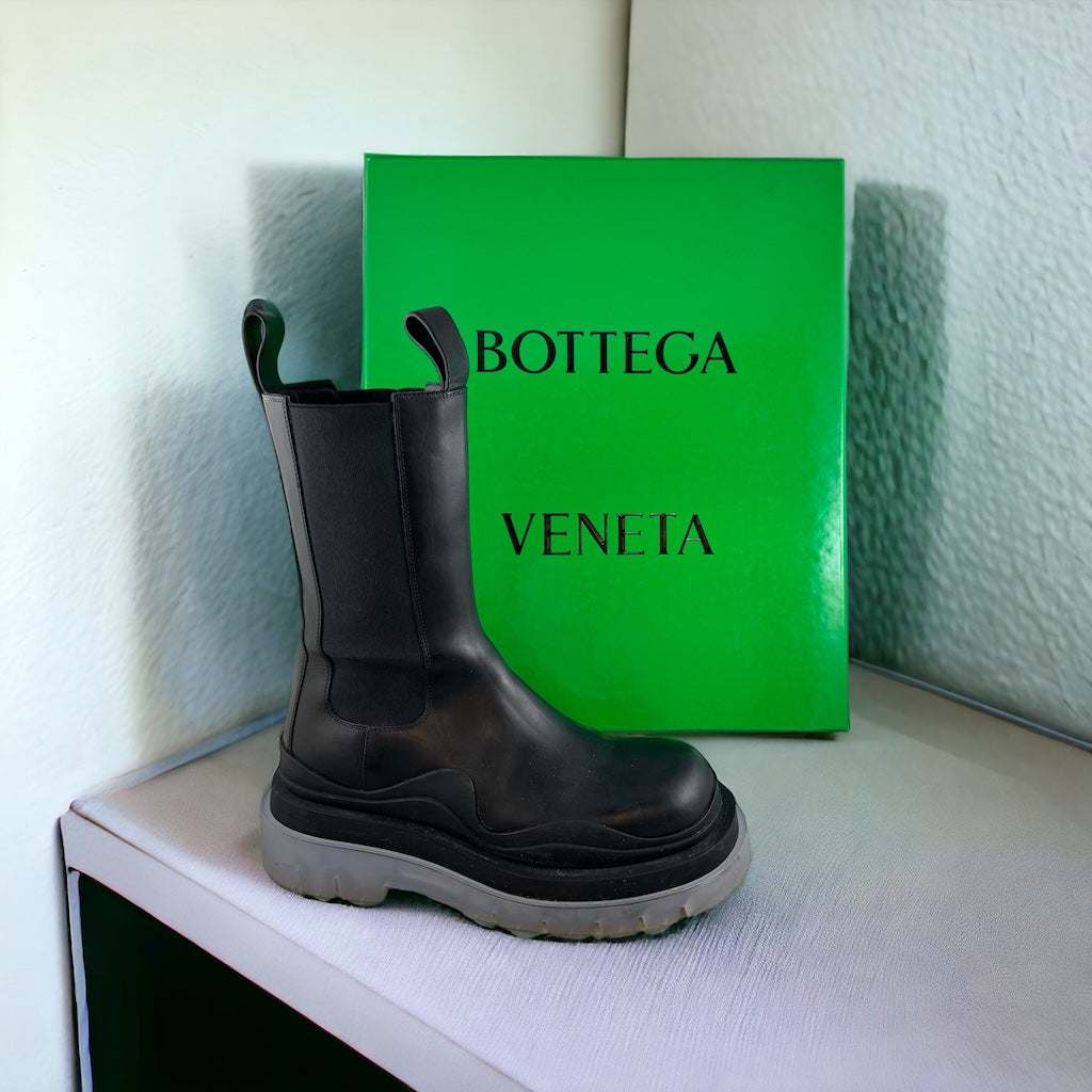 BOTTEGA VENETA Lug Boots in Black | Size 37.5