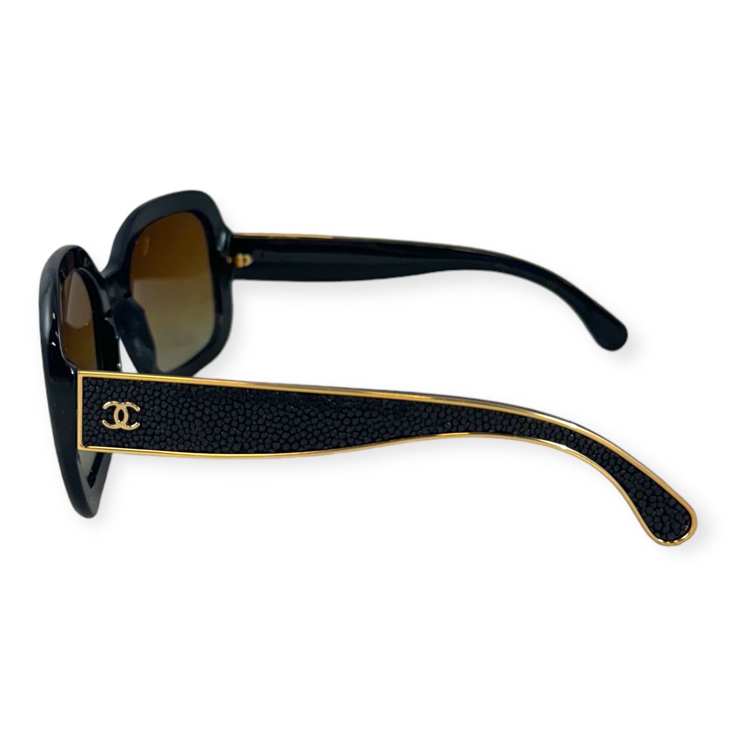 CHANEL Stingray Sunglasses in Black
