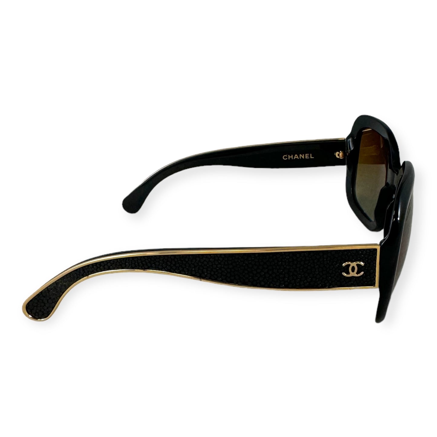 CHANEL Stingray Sunglasses in Black