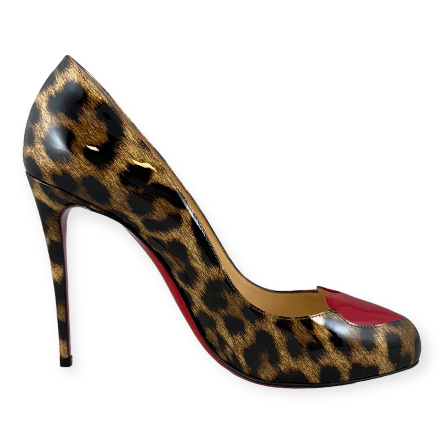 CHRISTIAN LOUBOUTIN Doracora Heart Pumps | Size 38