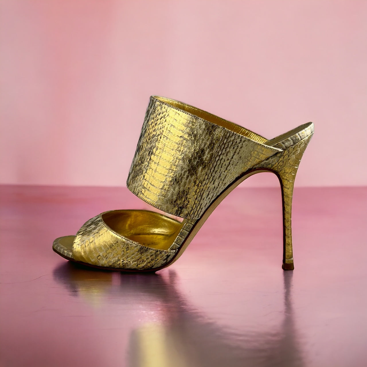 MANOLO BLAHNIK Snake Sandals in Gold | Size 40