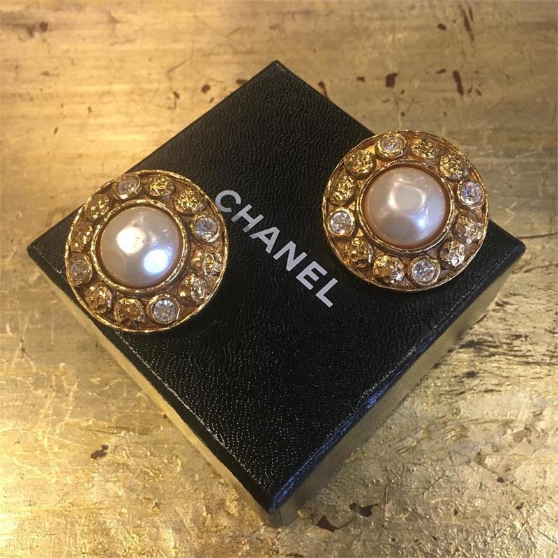 CHANEL Pearl Crystal Earrings 1