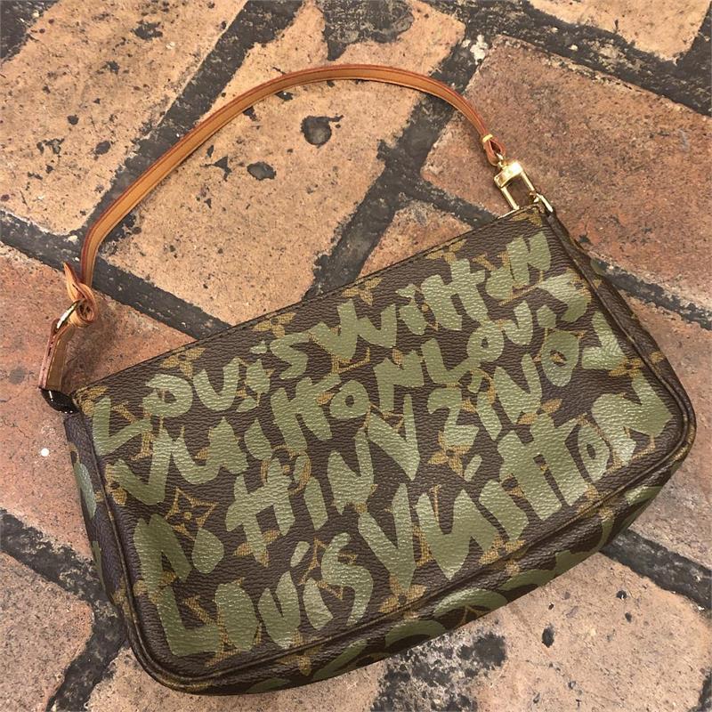 louis vuitton graffiti handbag
