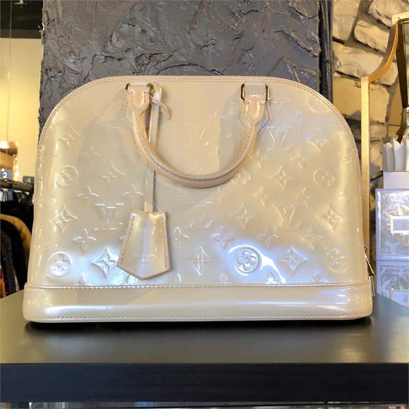 LOUIS VUITTON Vernis Alma PM Hand Bag with Cadena – Rob's Luxury