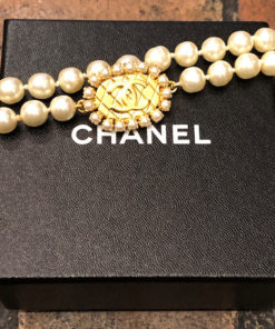 CHANEL CC Pearl Necklace 1